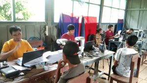 Dukcapil Parimo Lakukan Pelayanan Kepada Masyarakat Di Daerah Terpencil