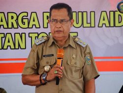 Wabub Badrun Nggai Kukuhkan Tujuh Desa dan Warga Peduli AIDS, di Kecamatan Torue