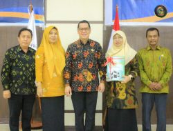 Asisten III Ir. Siti Wahyuni Borman Terima Laporan Hasil Pemeriksaan BPK – RI Perwakilan Sulteng tentang Upaya Penanggulangan Kemiskinan