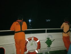 Basarnas Evakuasi Kapal di Selat Peling Banggai