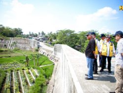 Menteri Basuki: Rawat Sabo Dam untuk Kurangi Risiko dan Dampak Banjir Lahar Gunung Merapi