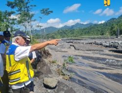 Menteri Basuki Tinjau Penanganan Pasca Bencana Banjir Lahar Dingin Gunung Semeru