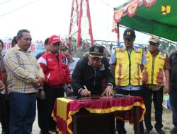 Permudah Konektivitas Antar Desa, Kementerian PUPR Bersama Komisi V DPR RI Resmikan 3 Jembatan Gantung di Kabupaten Sintang Kalbar
