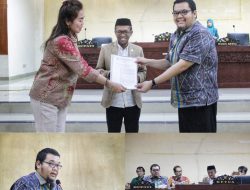 Pj. Bupati Richard Arnaldo Hadiri Rapat paripurna DPRD Kabupaten Parmout