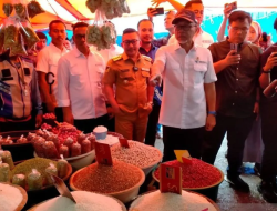 Mendag Resmikan Pasar Bunta dan Pantau Harga Pangan di Luwuk