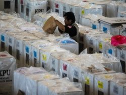 Bawaslu Pergoki Anggota PPS di Tangsel Buka Kotak Suara Sebelum Pleno