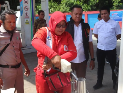 Pemkab dan Polres Poso mengecek SPBU untuk jaga kamtibmas