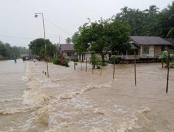 Tanggul Jebol, Warga kec, Moilong Diimbau Waspada Banjir