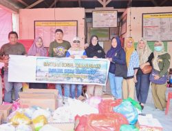 Dinas PUPRP Parigi Moutong Serahkan Bantuan Korban Banjir Desa Sibalago
