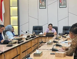 Komisi I DPRD Sulteng–KPID Sinkronkan Pengawasan Penyiaran, Soroti Tantangan Siaran Daerah