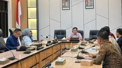 Komisi I DPRD Sulteng–KPID Sinkronkan Pengawasan Penyiaran, Soroti Tantangan Siaran Daerah
