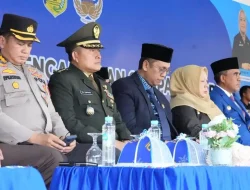 Wakili Ketua DPRD Sulteng, Hidayat Pakamundi Hadiri Pelantikan Pejabat Administrator dan Pengawas