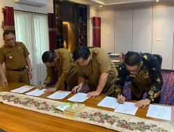 Perkuat Akuntabilitas Kinerja, Sekretariat DPRD Sulteng Teken Perjanjian Kinerja Pejabat Administrator dan Pengawas