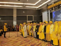 Sekretaris DPRD Sulteng Hadiri Silaturahmi Akbar Pemangku Adat dan Pelantikan FKPA