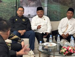 Hidayat Pakamundi Wakili DPRD Sulteng Sambut Kedatangan Menteri Agama di Palu