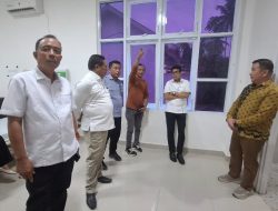 Tindak Lanjuti Keluhan Warga, Bupati Parimo Sidak Kerusakan WC Puskesmas Sausu
